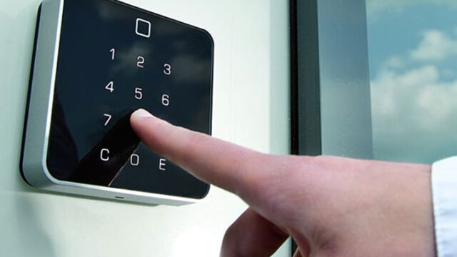 Kontrola dostępu Kontrola dostępu